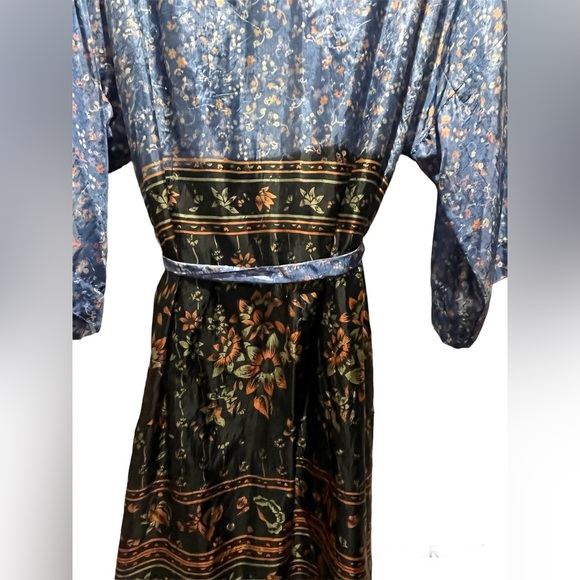 Blue Silky Kimono - Picture 3 of 13